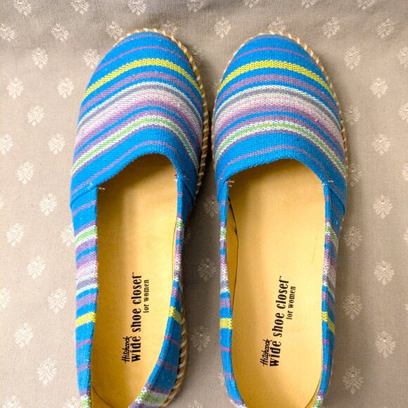 New! 9.5 Fashionable Espadrilles for a Wider Fit! - Picture 3 of 3